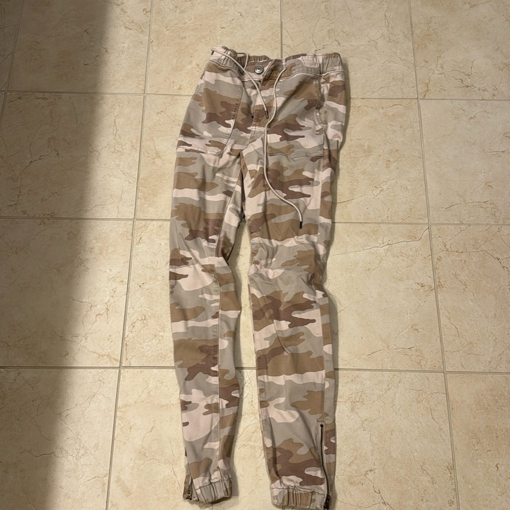 Brand new American eagle cameo jeans/pants